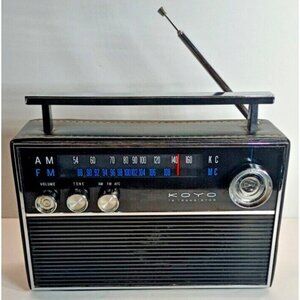 Vintage Koyo 12 Transistor AM/FM Radio. TESTED WORKS!